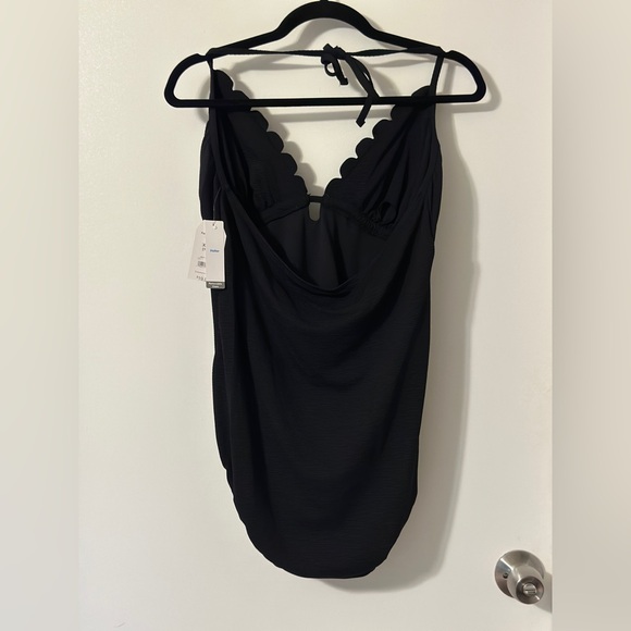 TIME & TRU Black Halter Waffle Knit Scallop Deep-V Keyhole One-Piece Swimsuit XL - Picture 5 of 6